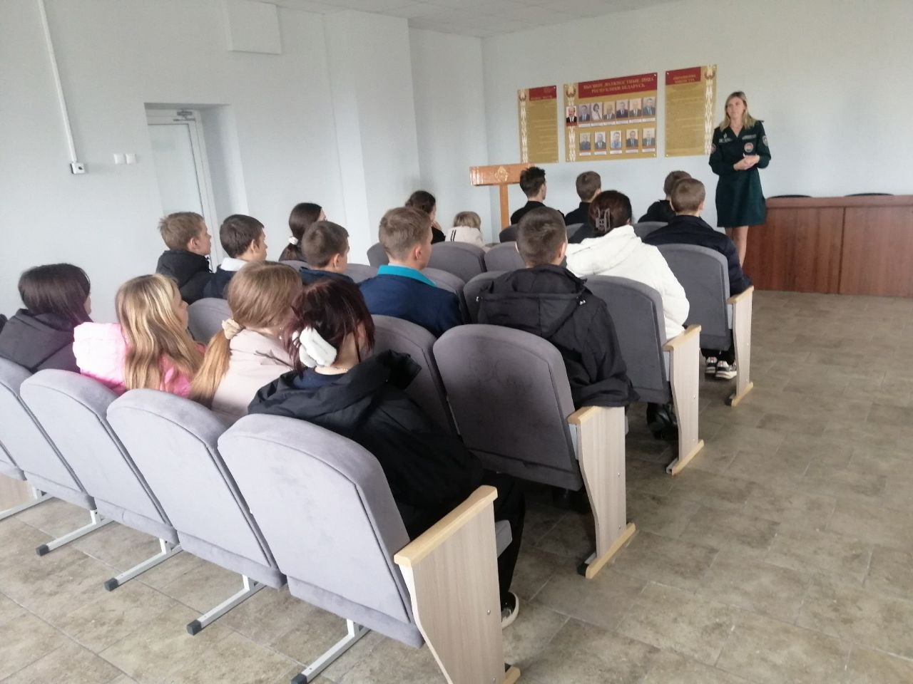 photo 2025 10 10 18 18 11